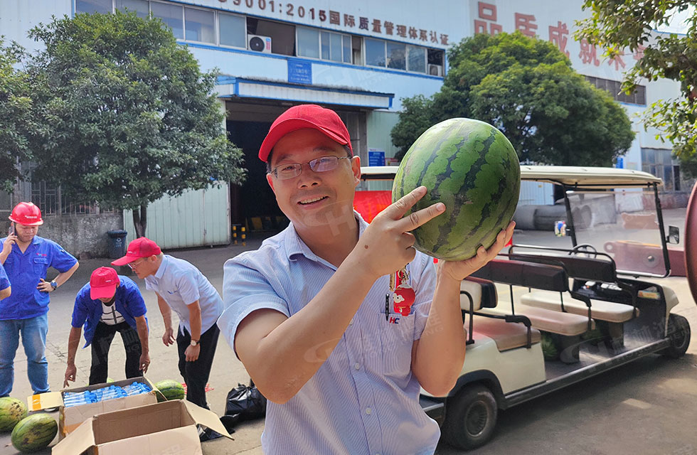 夏日送清涼，溫情暖人心！桂林鴻程工會(huì)開展“夏日送清涼”慰問活動(dòng)